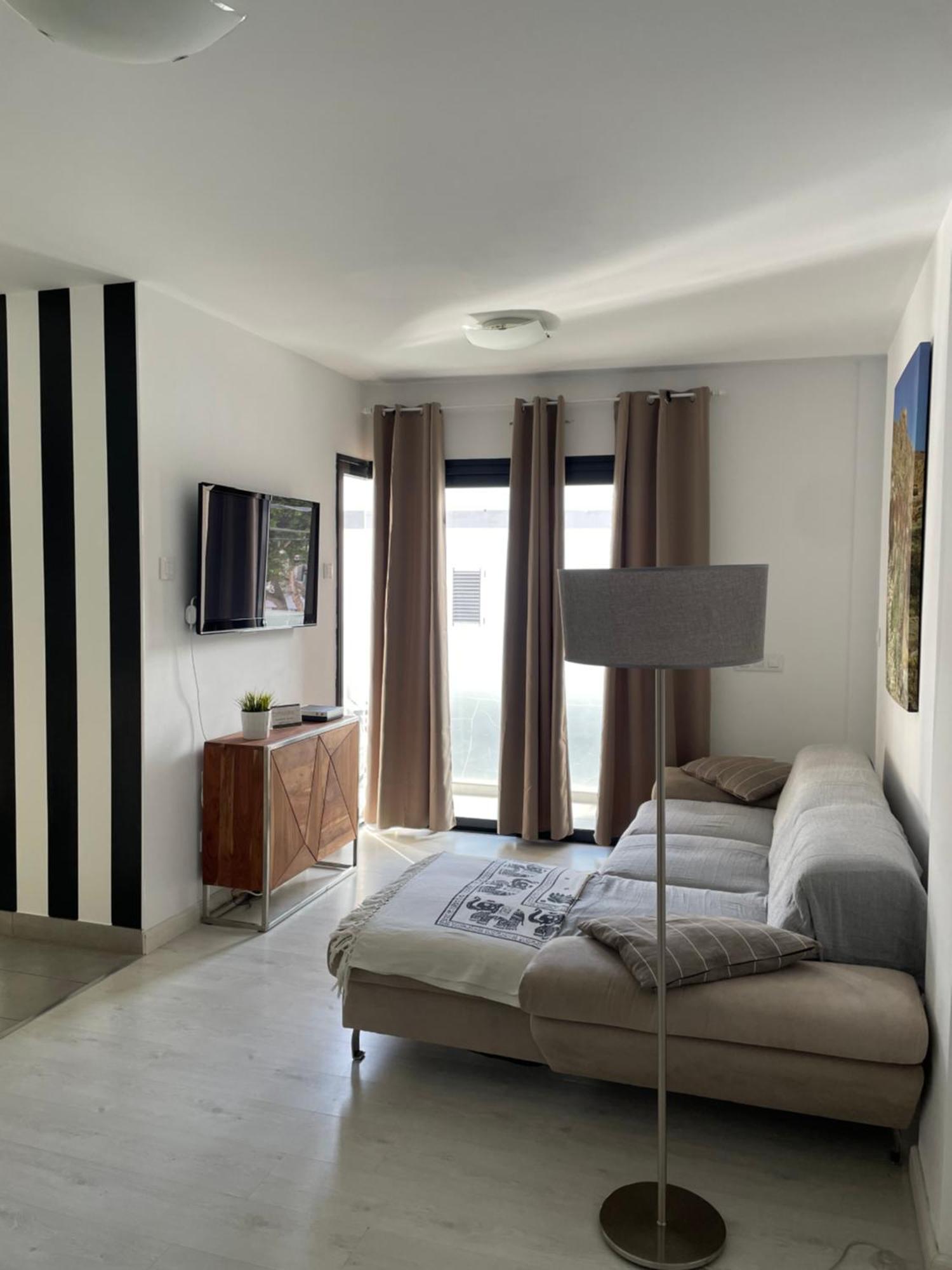 Pura Vida Aparthotel Arguineguin Exteriör bild